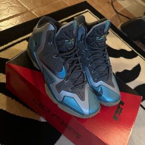Lebron 11 Gamma Blue Basketball Sneakers with box size 9.5